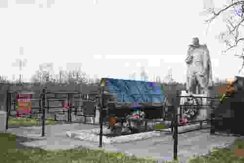 Братская могила, 1941-1943 гг.